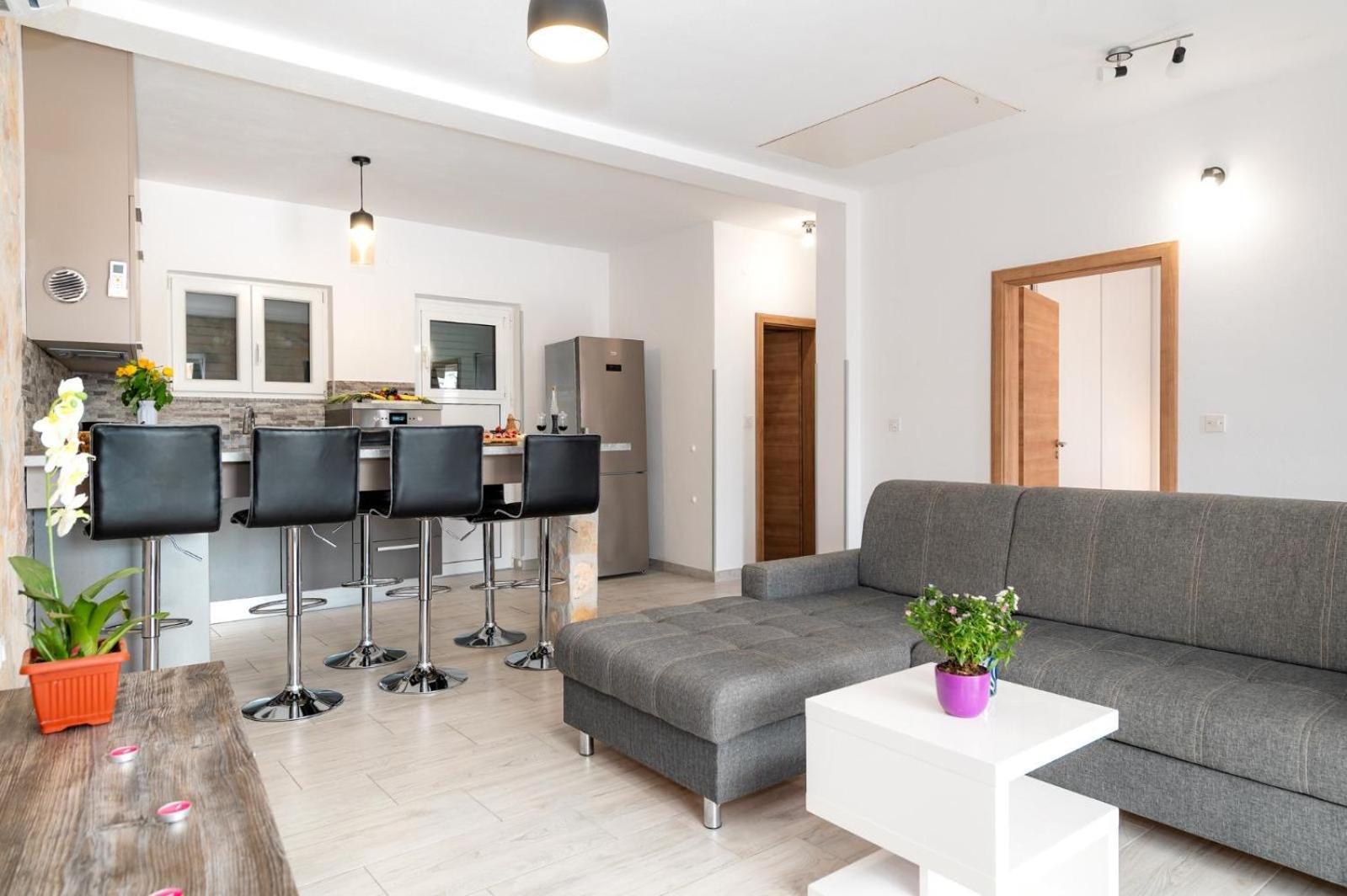 Villa Oaza Primosten With Heated Pool Екстер'єр фото