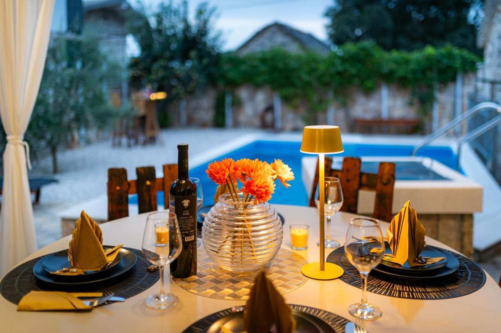 Villa Oaza Primosten With Heated Pool Екстер'єр фото
