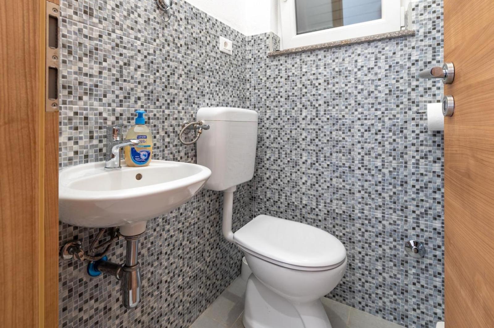 Villa Oaza Primosten With Heated Pool Екстер'єр фото