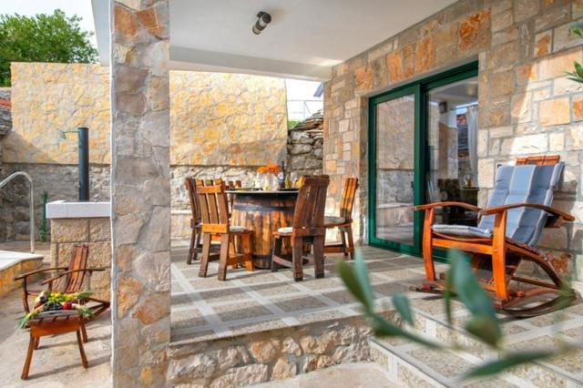Villa Oaza Primosten With Heated Pool Екстер'єр фото