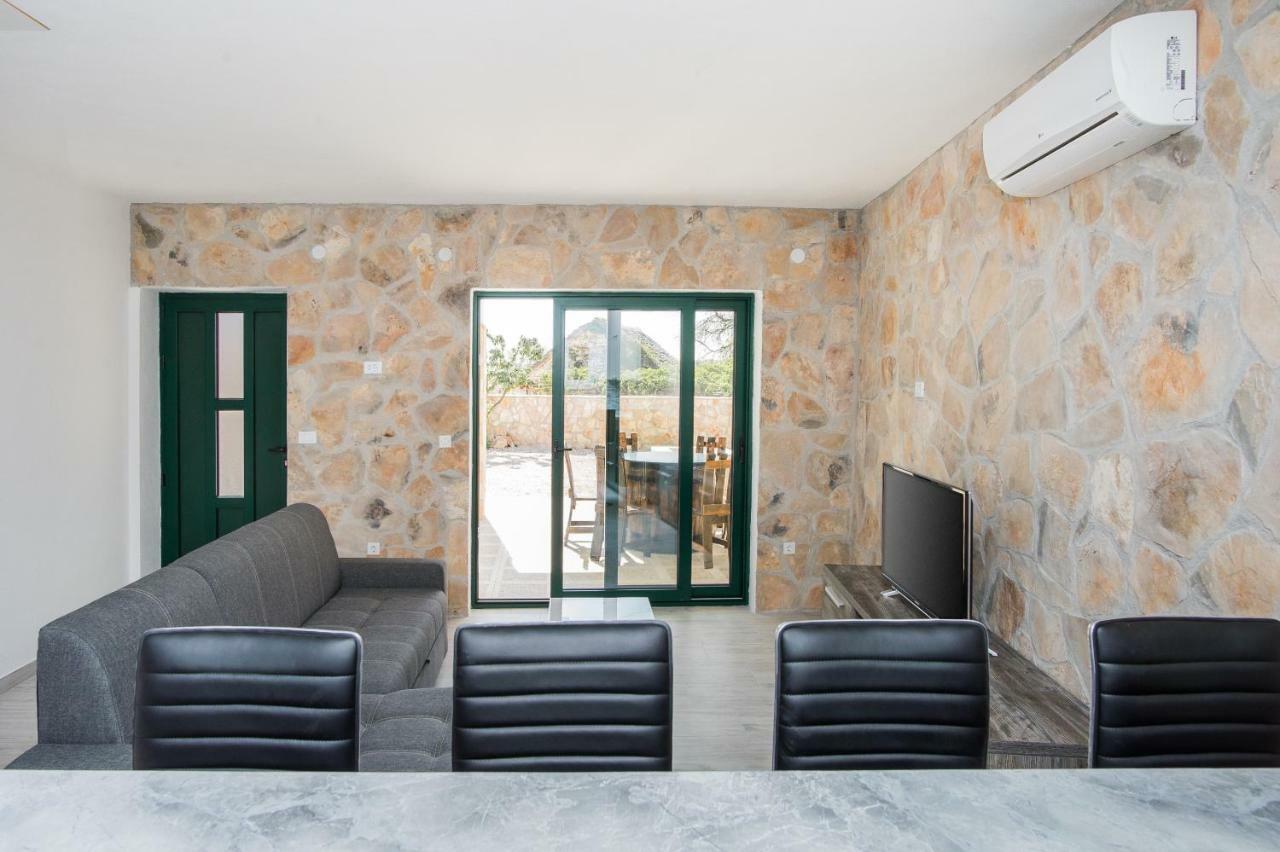Villa Oaza Primosten With Heated Pool Екстер'єр фото