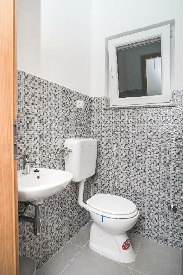 Villa Oaza Primosten With Heated Pool Екстер'єр фото